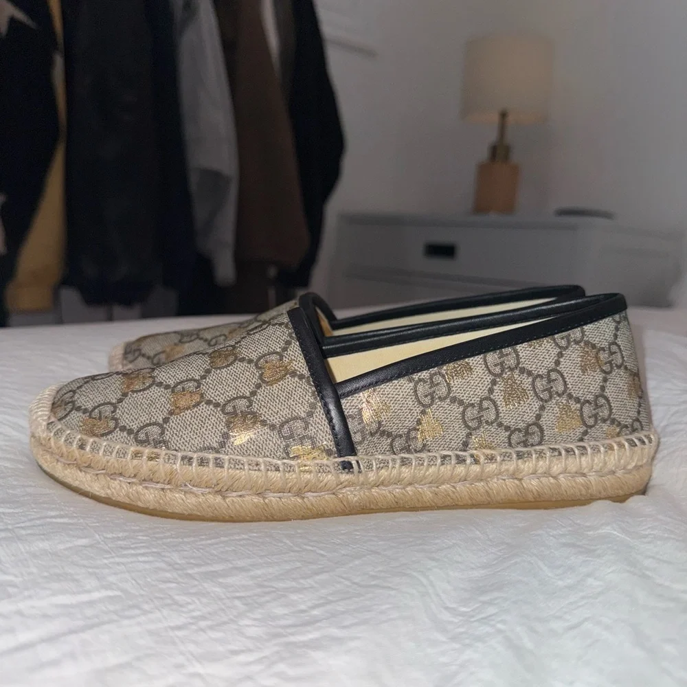Gucci Women's Espadrilles - Black and Gold Pattern - Picture 4 of 11